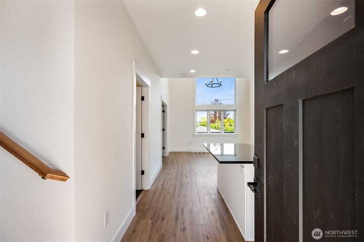 Property Photo: 11813 NW 38th Avenue J WA 98685