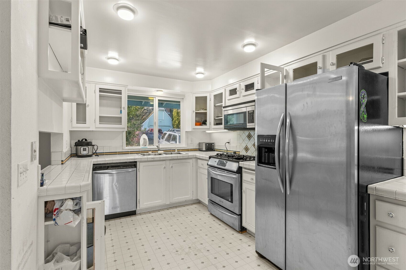 Property Photo: 652 SW Judson Street WA 98277