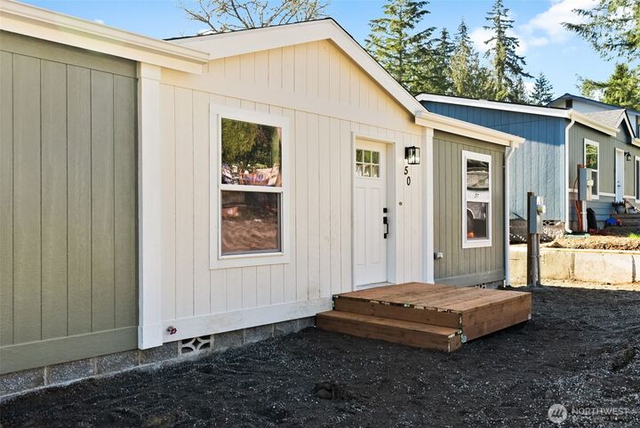 Property Photo:  30 E View Place  WA 98584 