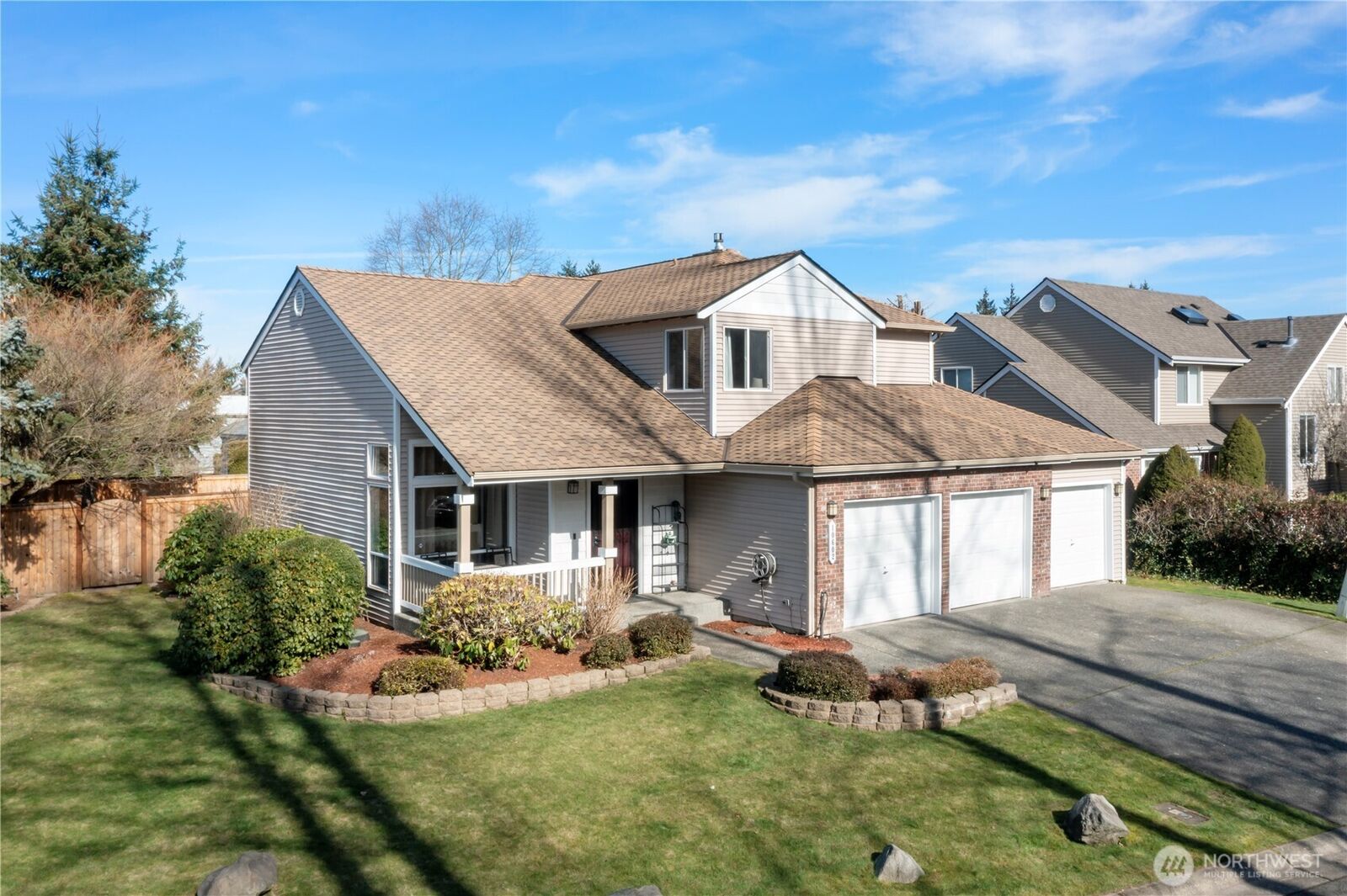 Property Photo:  10602 SE 213th Court  WA 98031 