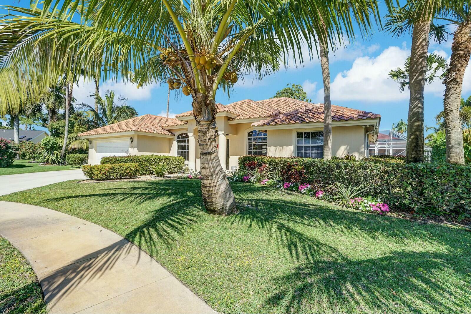Property Photo: 1030 Sweet Briar Place FL 33414