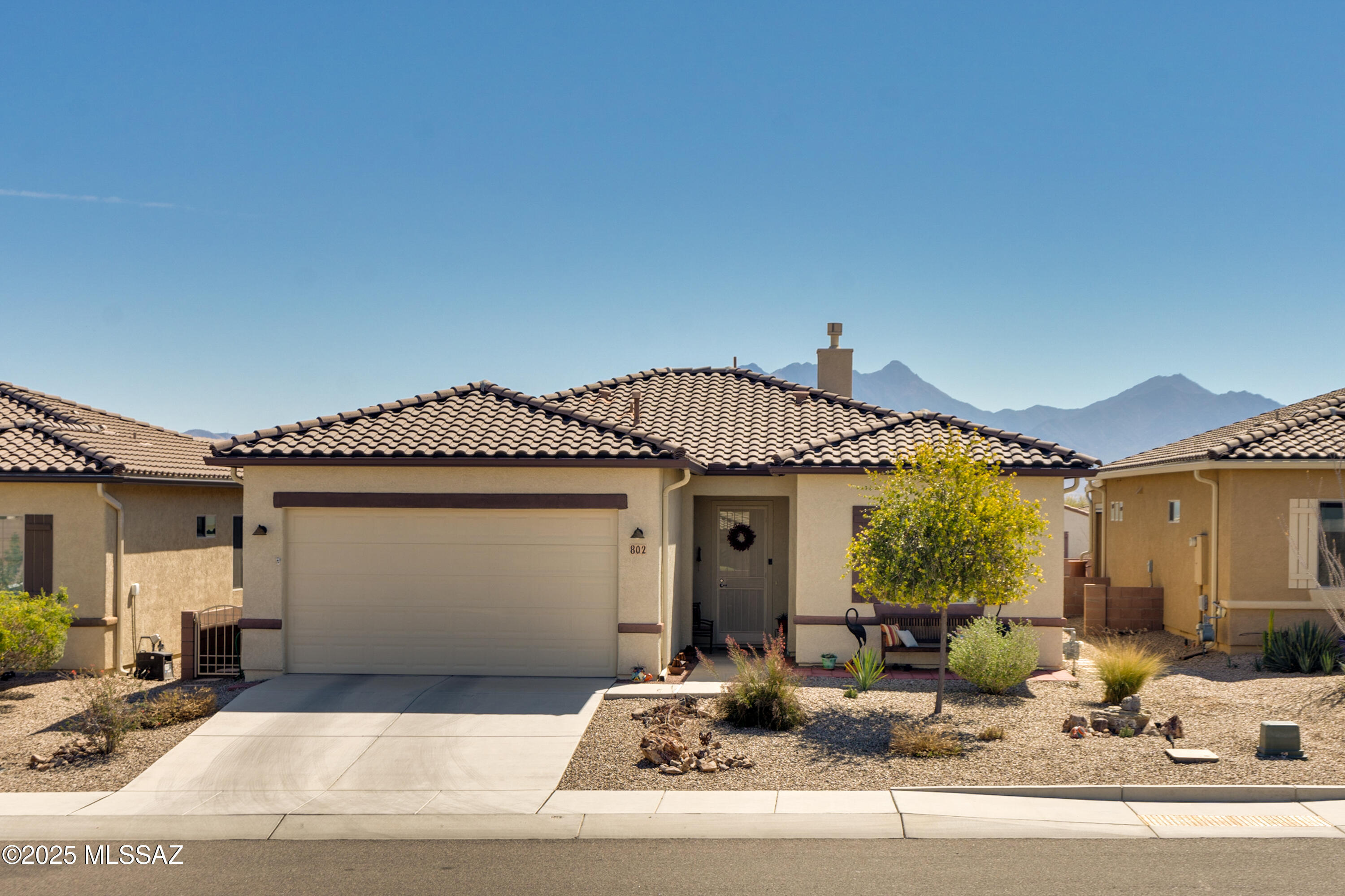 Property Photo: 802 N Henrietta Scope Trail AZ 85614