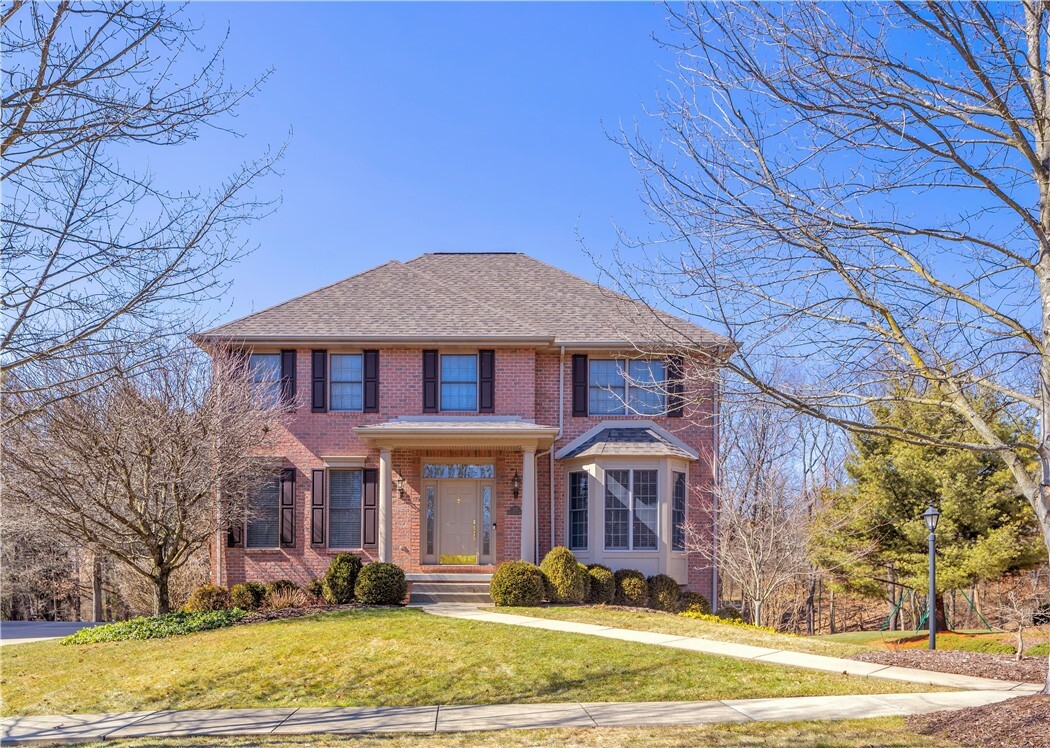 Property Photo: 215 Gate Dancer Dr PA 16066