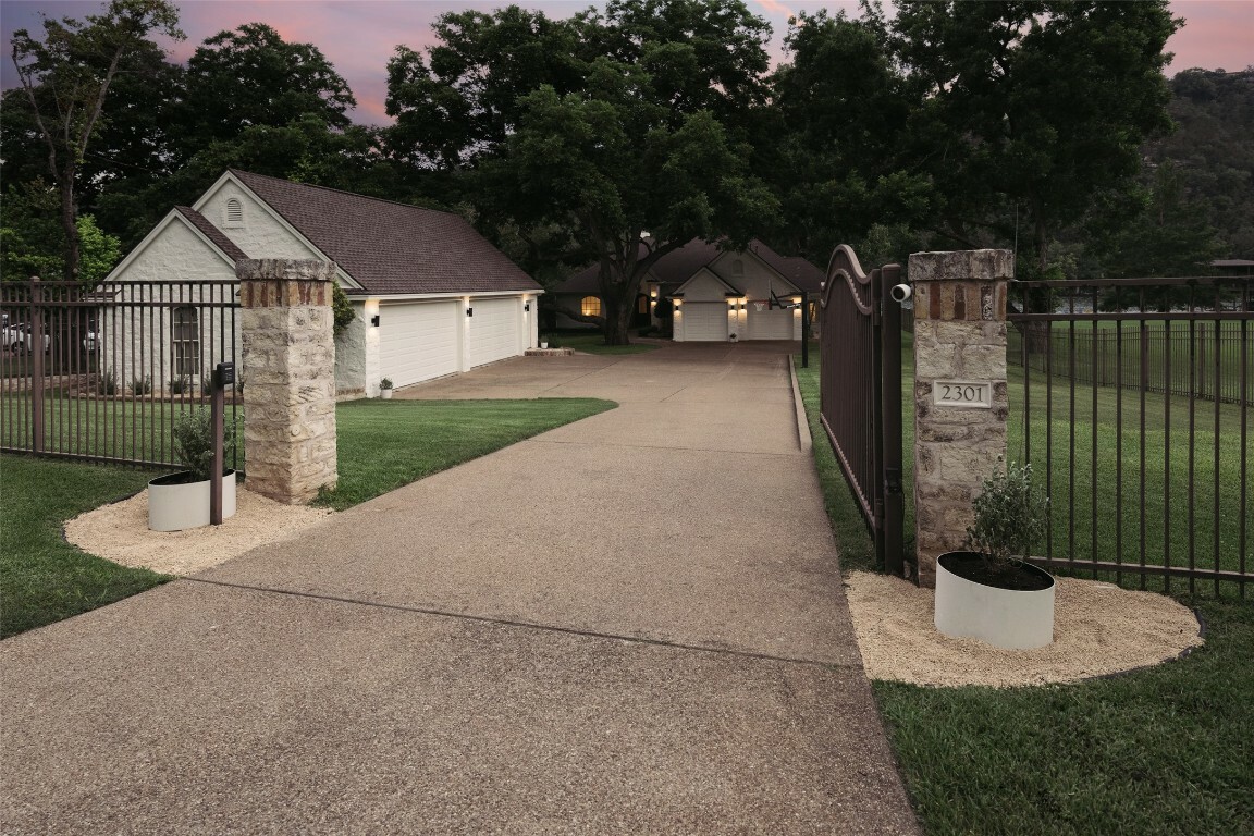 Property Photo:  2301 Manana Street  TX 78730 