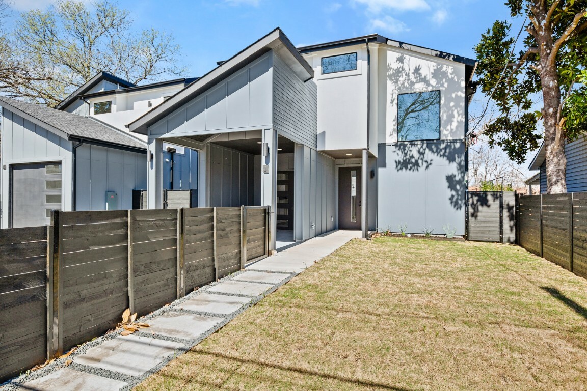 Property Photo:  3402 Goodwin Avenue 1  TX 78702 