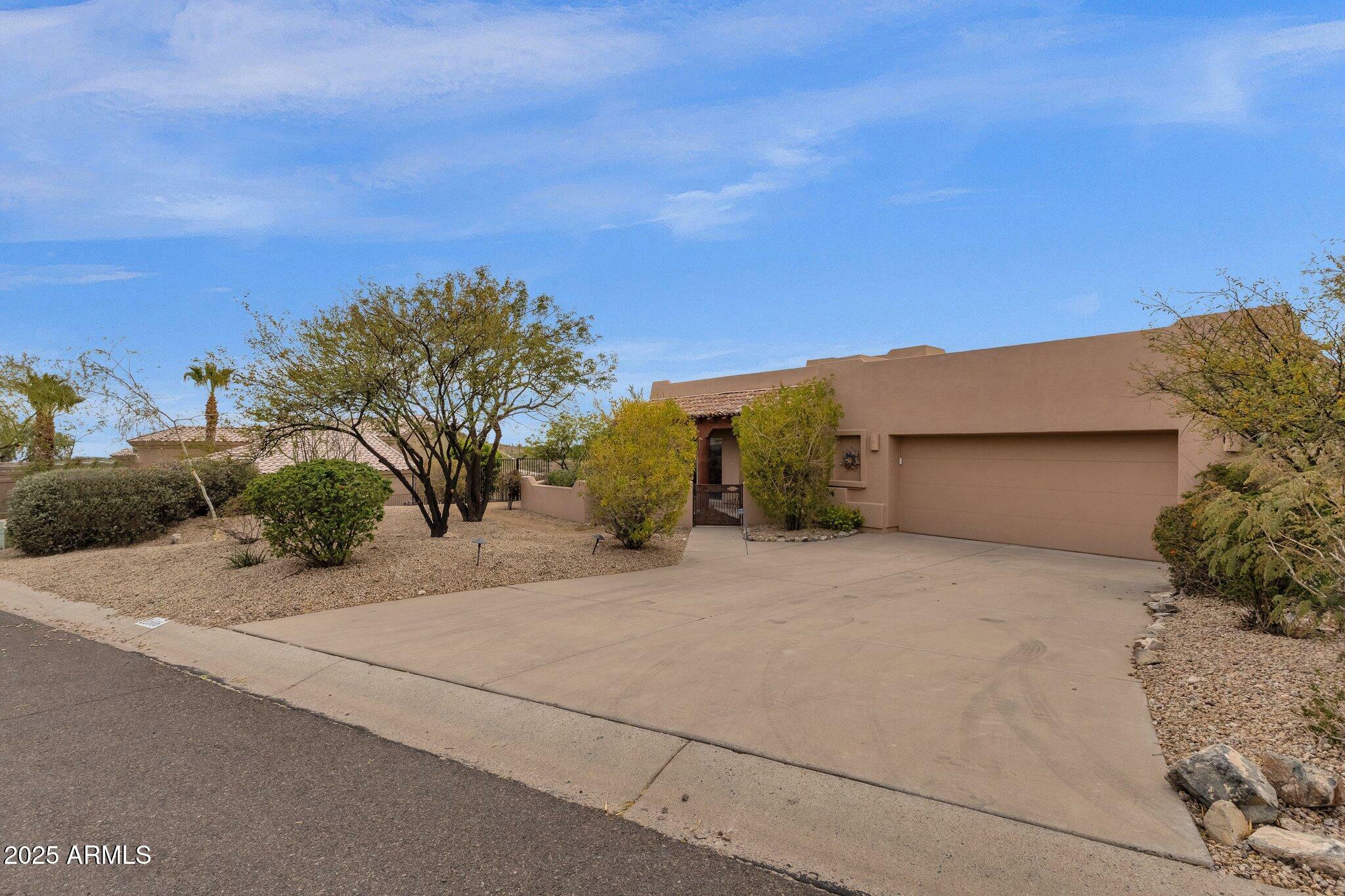 11686 N Spotted Horse Way  Fountain Hills AZ 85268 photo