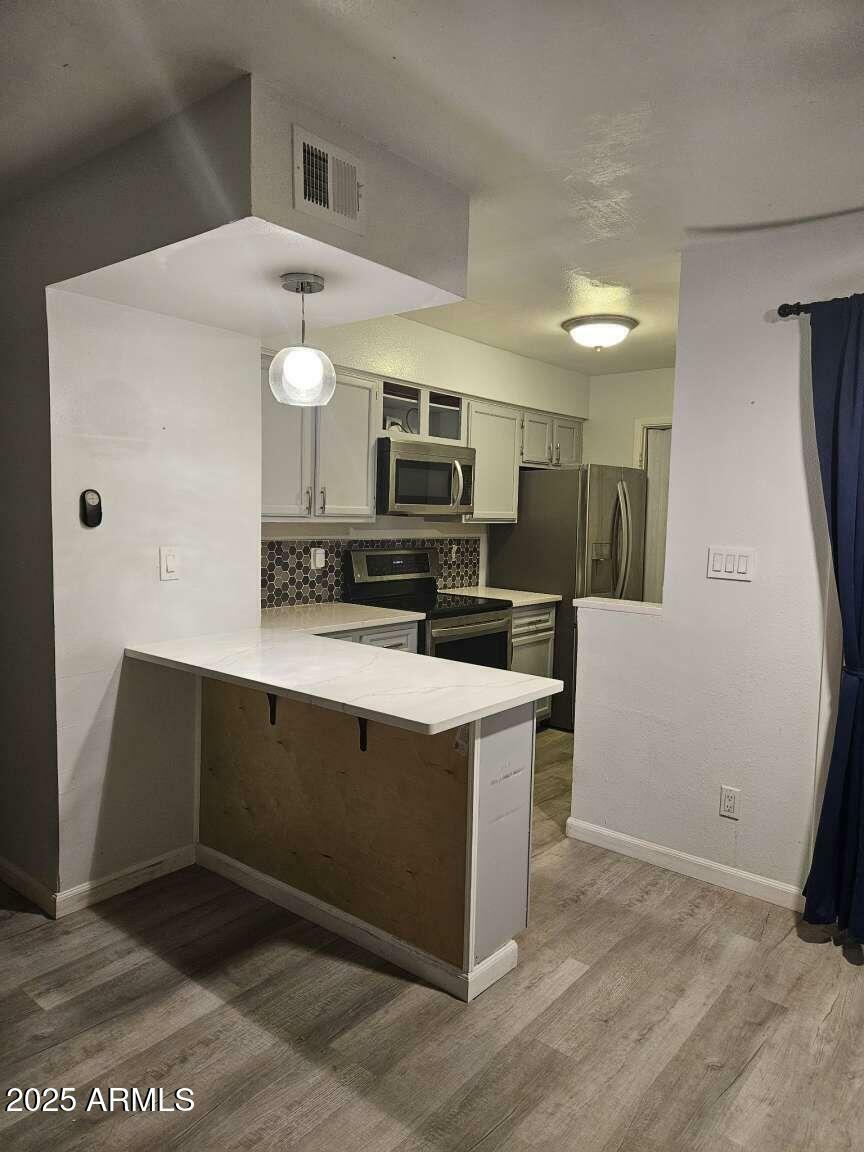 Property Photo: 2220 W Dora Street 114 AZ 85201
