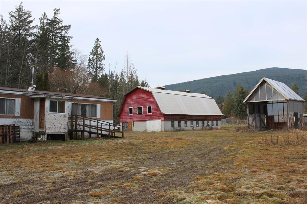 Property Photo: 508 Pratt Road BC V0N 1V4
