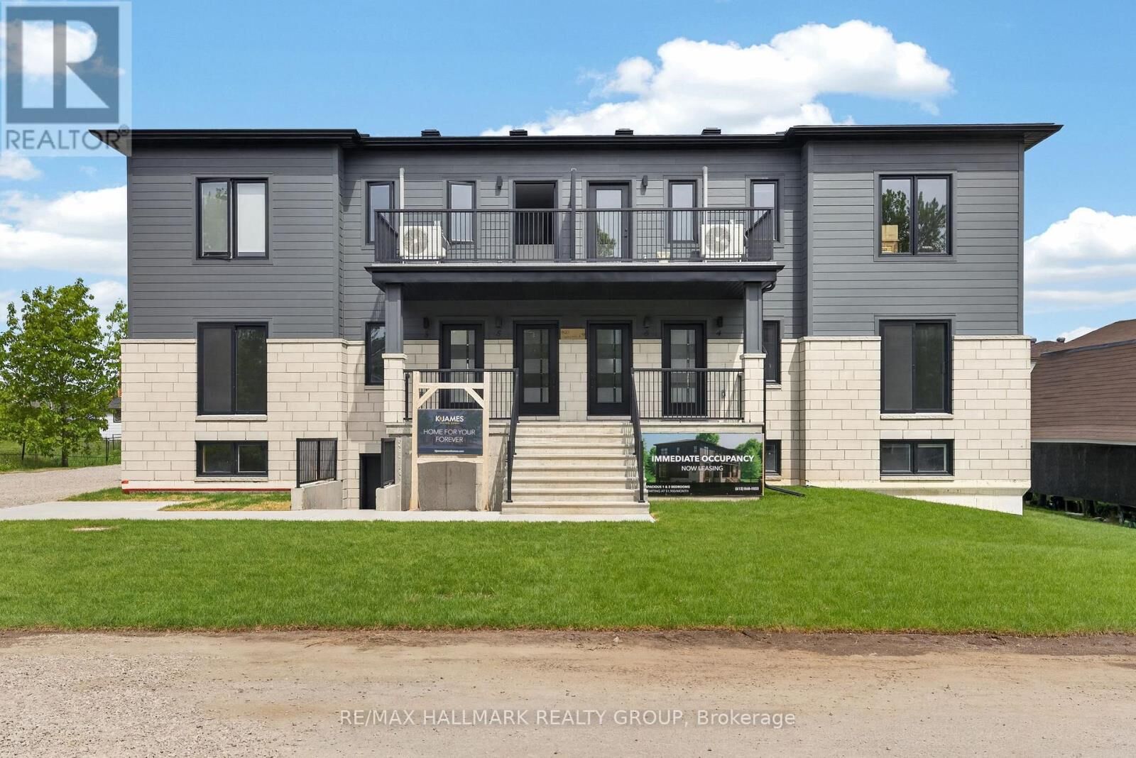 Property Photo:  100 Welland Street  ON K7H 3H7 