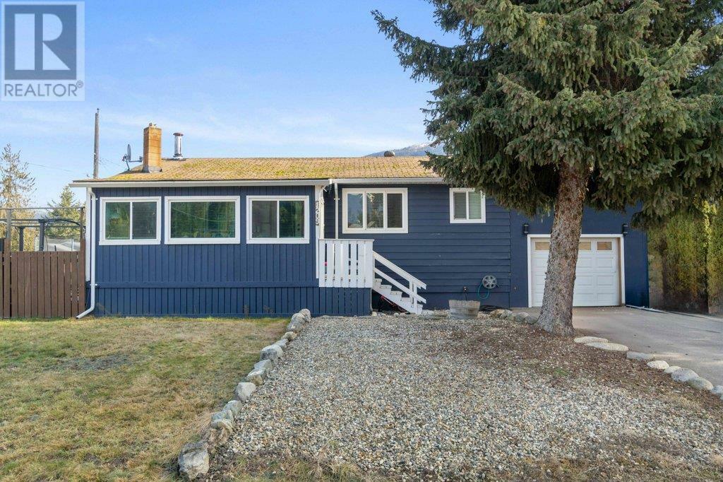 Property Photo: 1209 Martinson Avenue BC V0E 2V0
