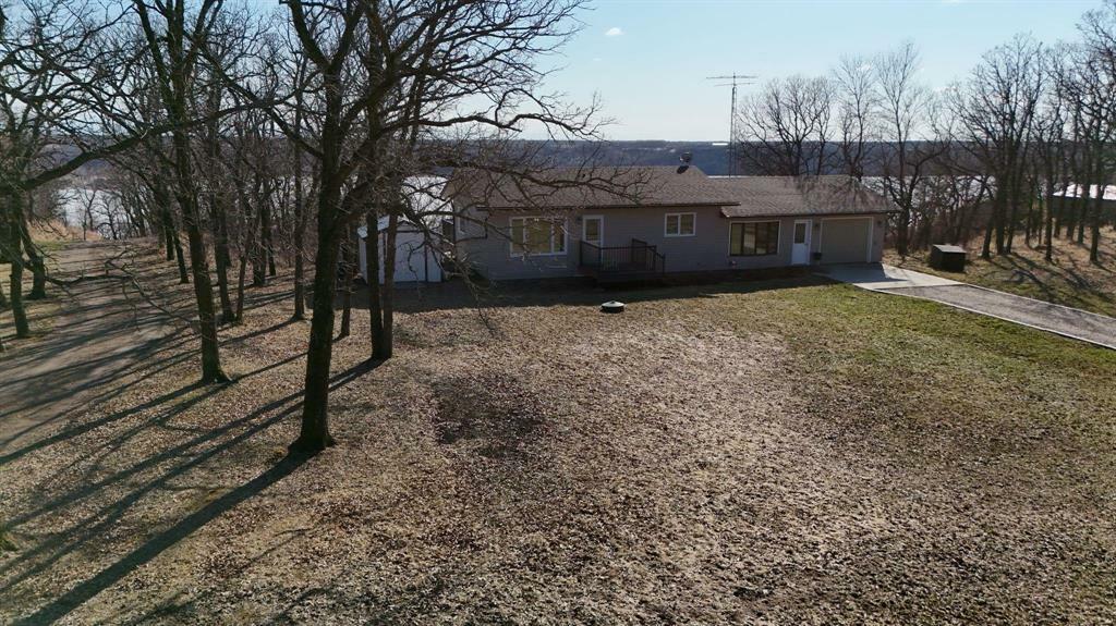 Property Photo: 77 Pleasant View Drive MB R0K 1G0
