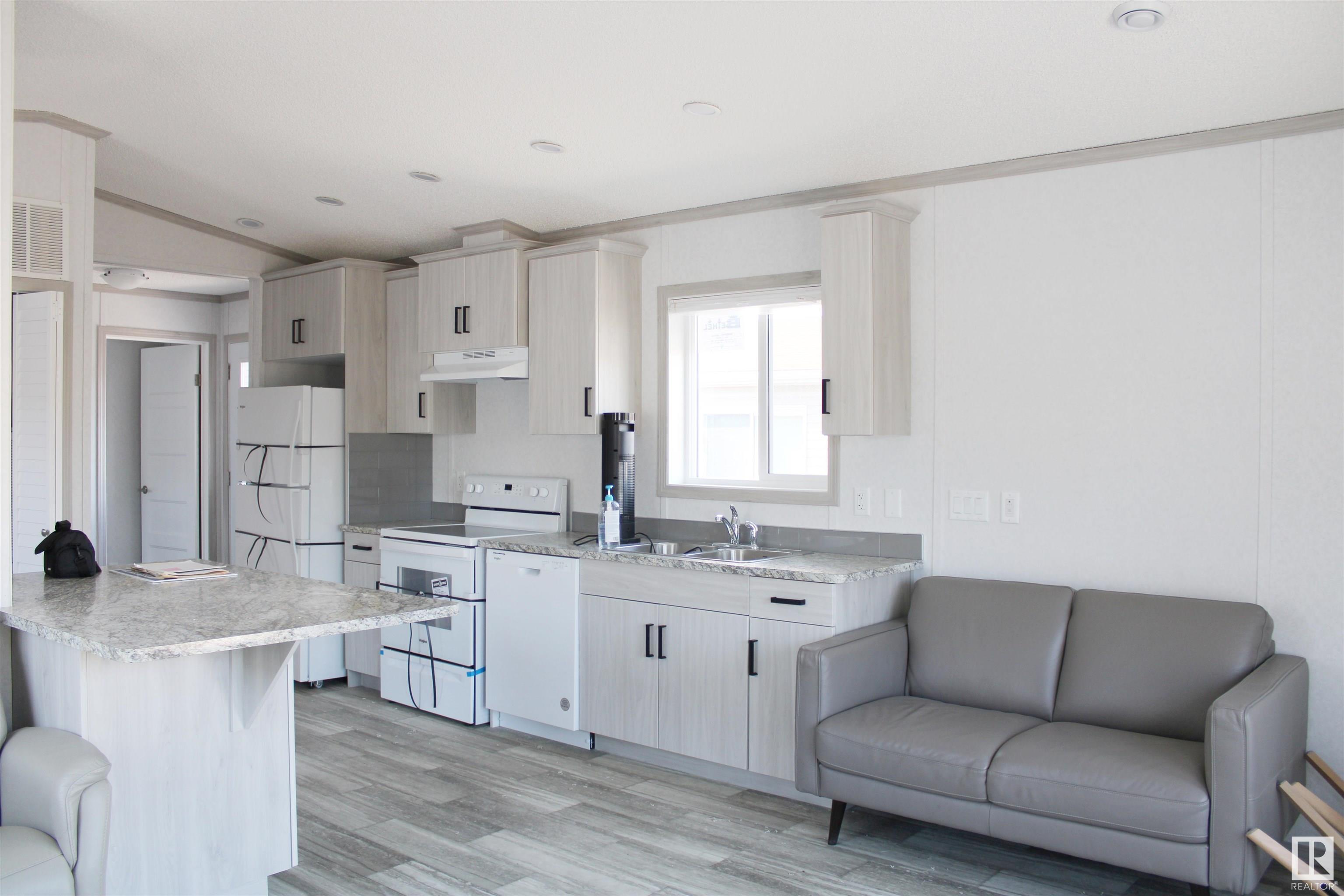 Photo de la propriété: 305 Calahoo Road 184 AB T7X 3L1