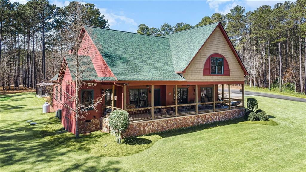 Property Photo: 430 Moccasin Gap Road GA 30233