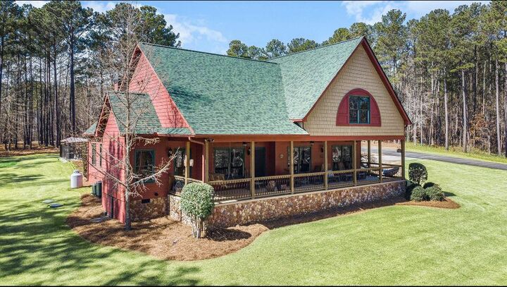 Property Photo: 430 Moccasin Gap Road GA 30233