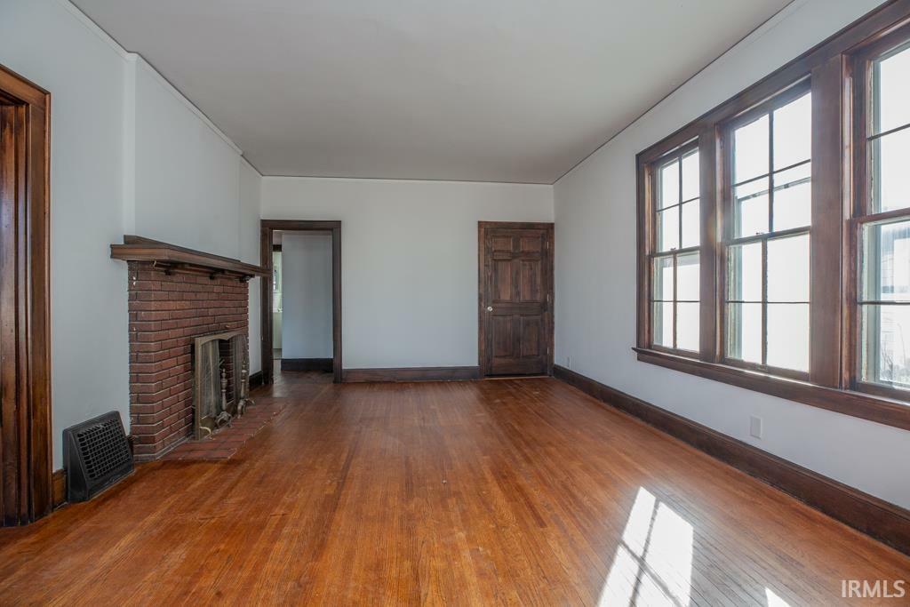 Property Photo:  700 S Runnymeade Avenue  IN 47714 