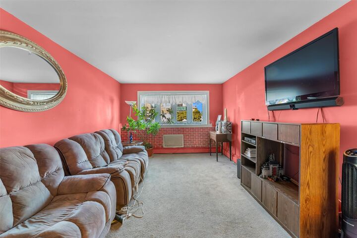 Property Photo: 3296 Griswold Avenue NY 10465