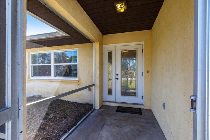 Property Photo: 781 Missouri Road FL 34293