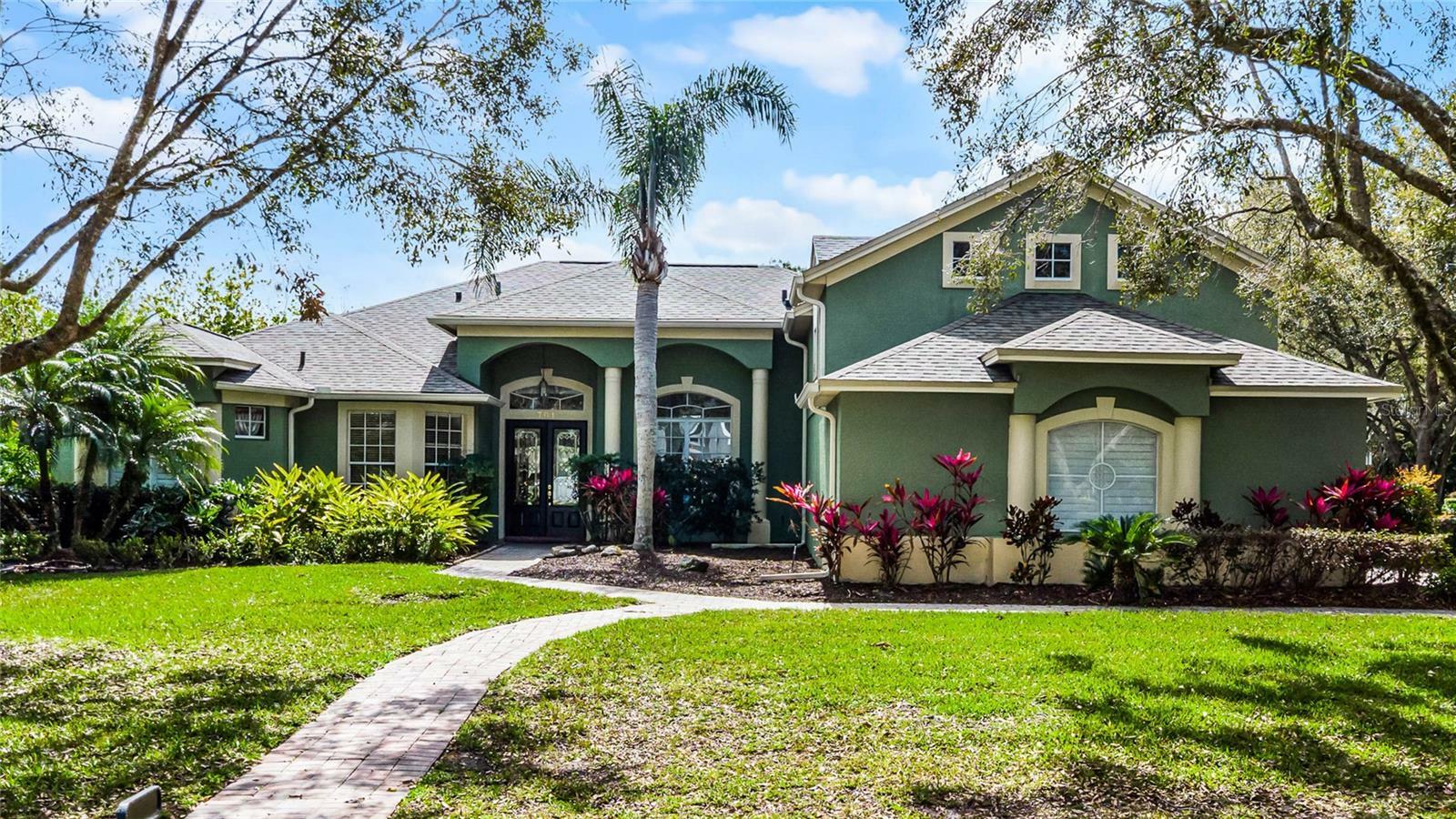 Property Photo: 701 Palenci Court FL 32708