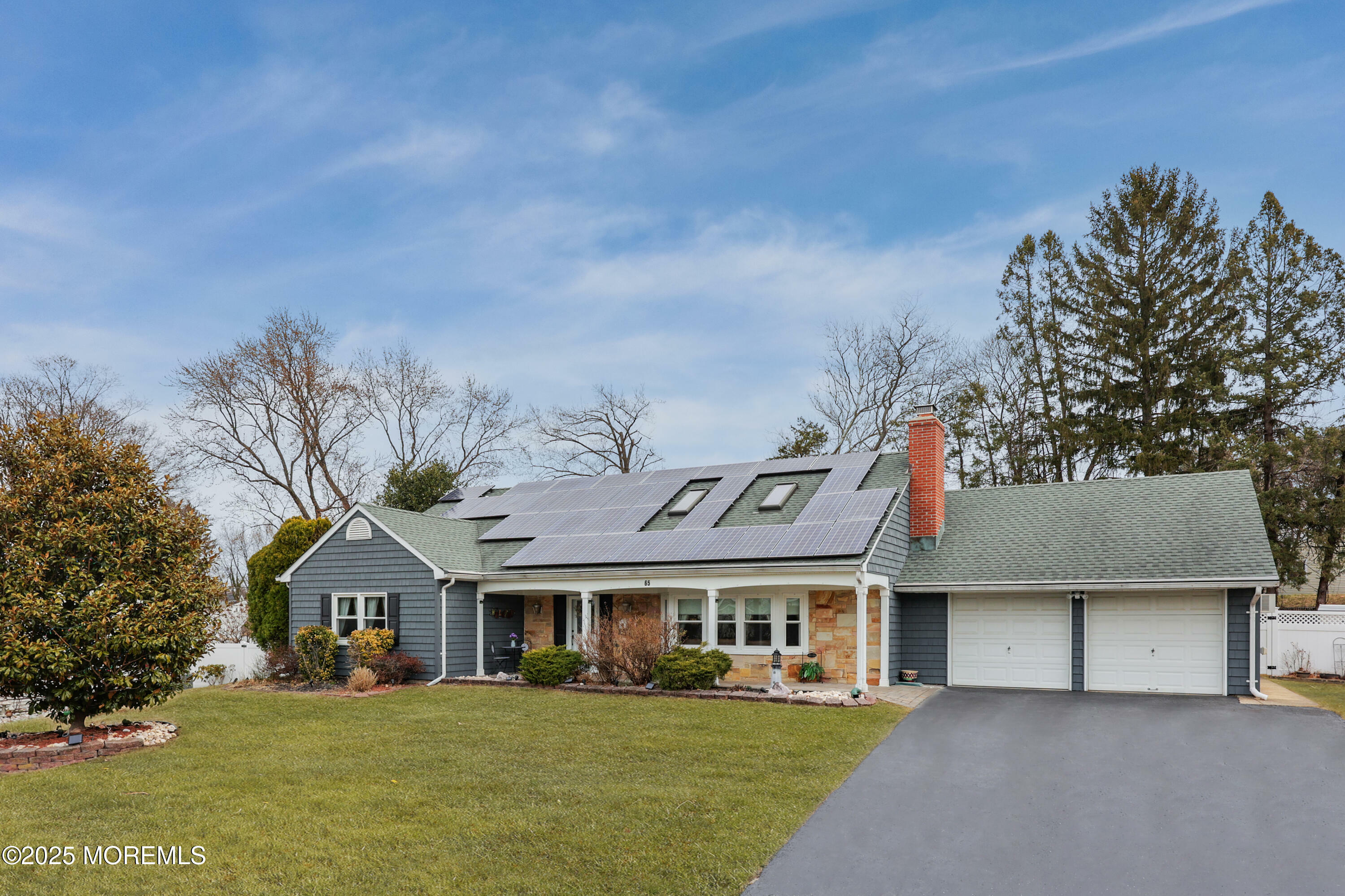 Property Photo:  65 Ivy Way  NJ 07747 