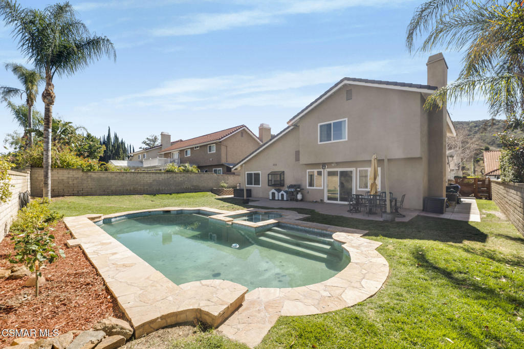 Property Photo: 20371 Lisa Gail Drive CA 91350