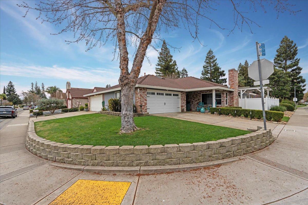 Property Photo:  7310 Gloria Drive  CA 95831 