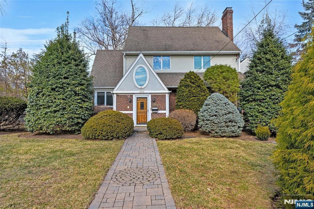 Property Photo: 205 Vandelinda Avenue NJ 07666