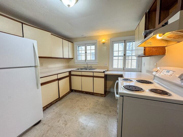 Property Photo: 103 Caroline Street VT 05401