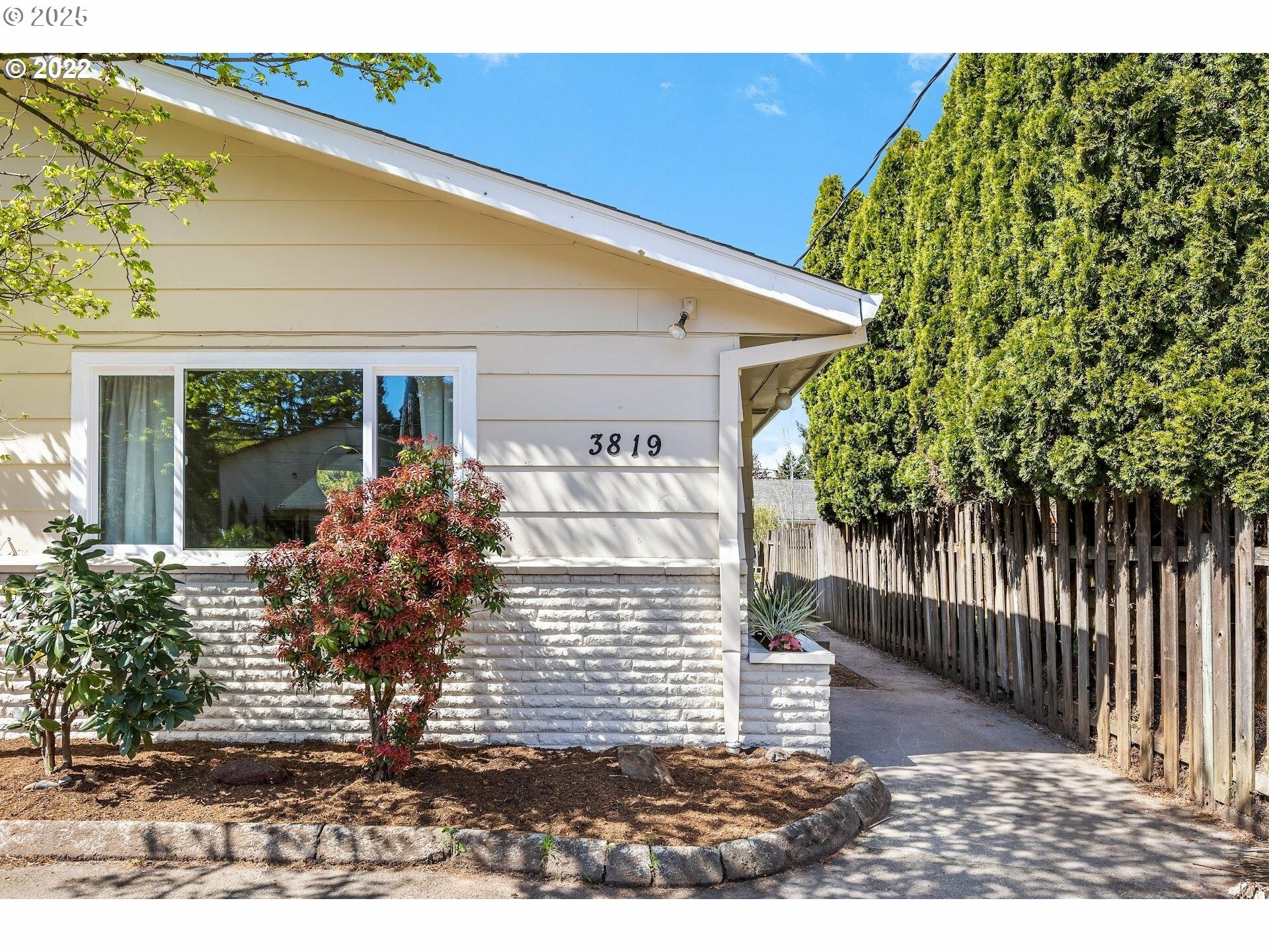 Property Photo: 3817 NE 82nd Ave OR 97035