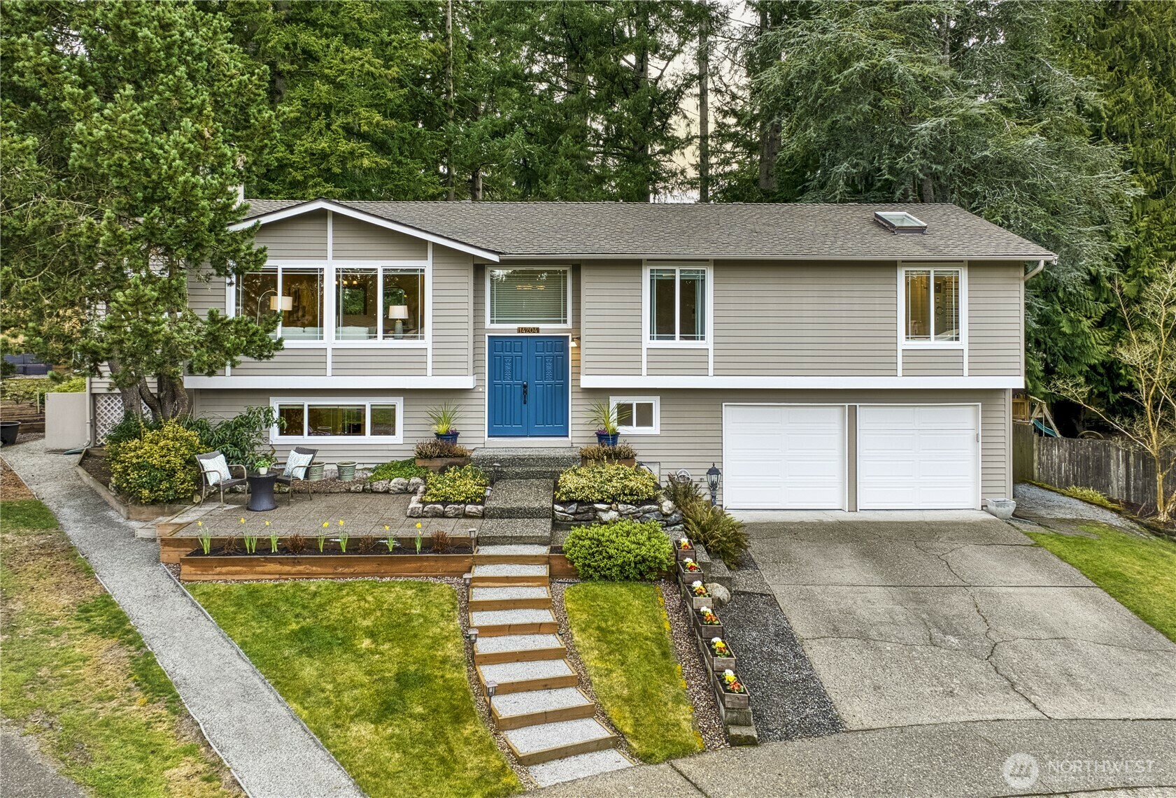 Property Photo:  14204 NE  64th Court  WA 98052 