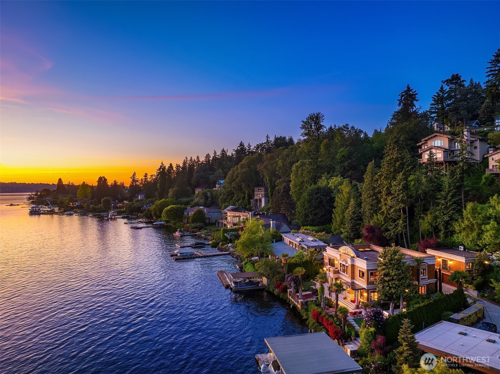 Property Photo: 3639 W Mercer Way WA 98040
