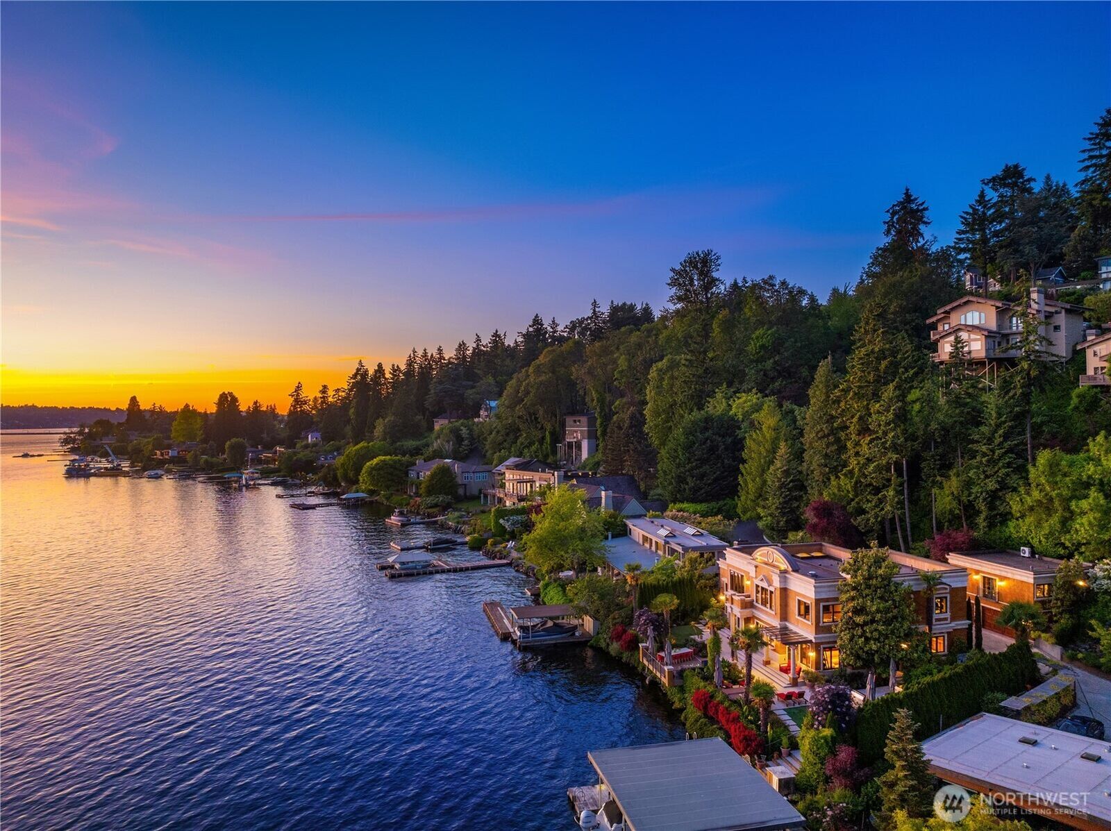 Property Photo: 3639 W Mercer Way WA 98040