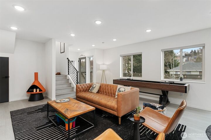 Property Photo:  5041  25th Avenue SW  WA 98106 