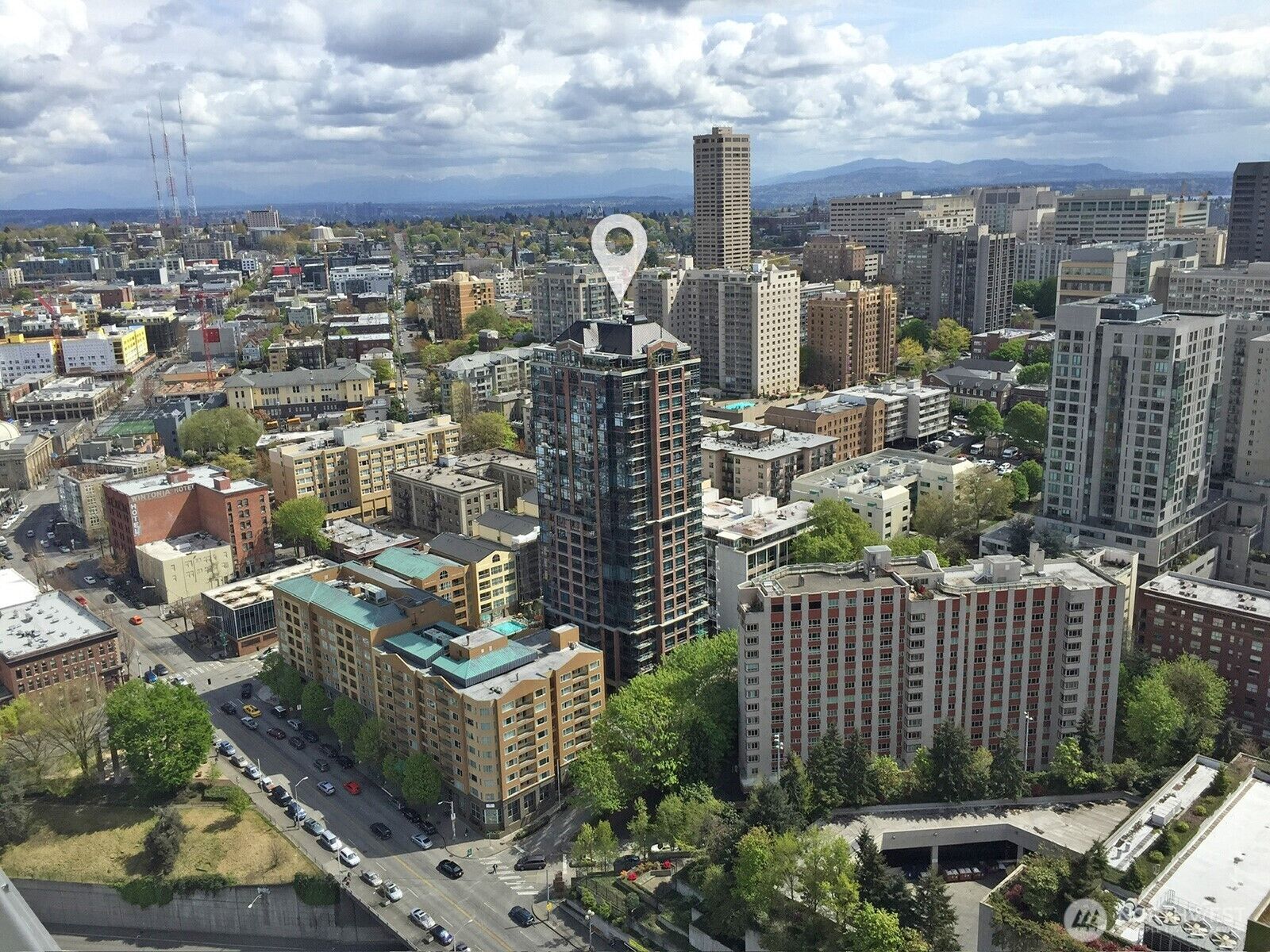 Property Photo:  1420  Terry Avenue 901  WA 98101