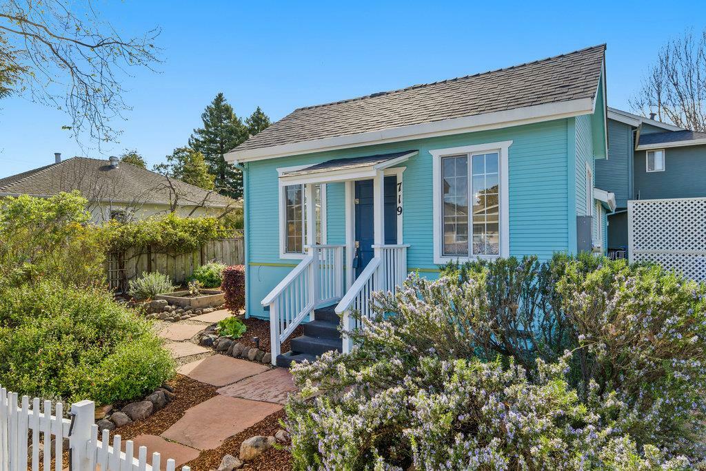 719 Pine Street  Santa Cruz CA 95062 photo
