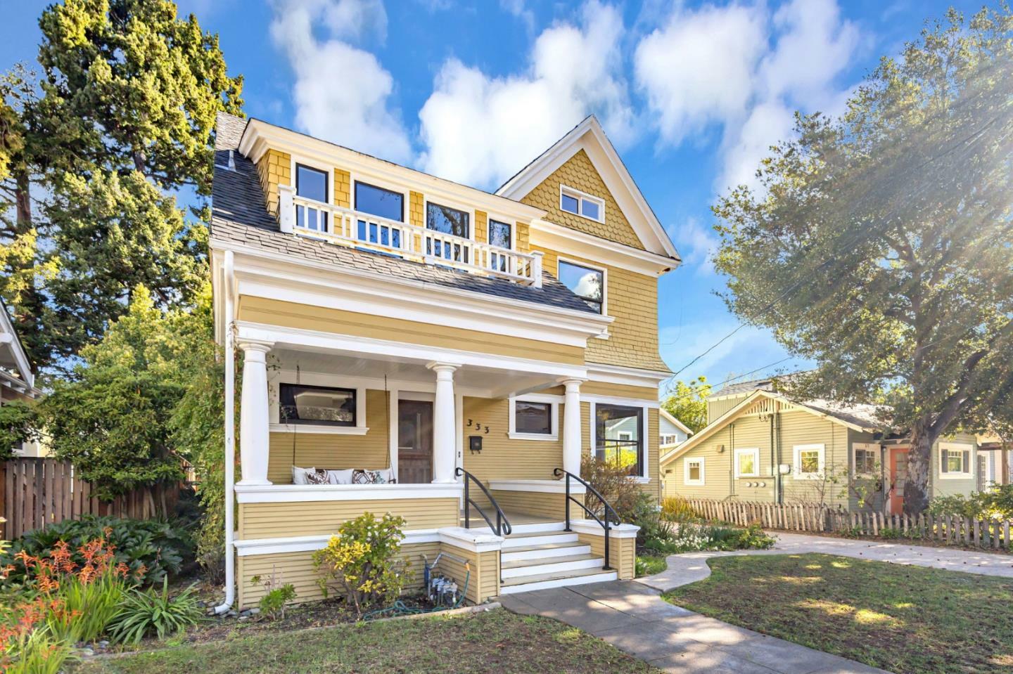 Property Photo: 333 Waverley Street CA 94301