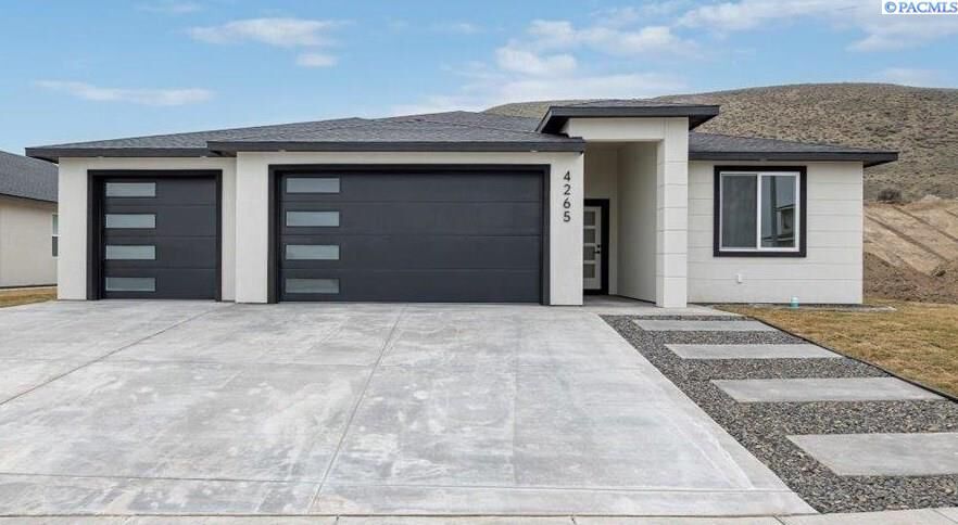 Property Photo:  4265 Cowlitz Blvd  WA 99352 