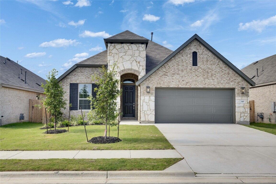 Property Photo:  349 Durian Loop  TX 78610 