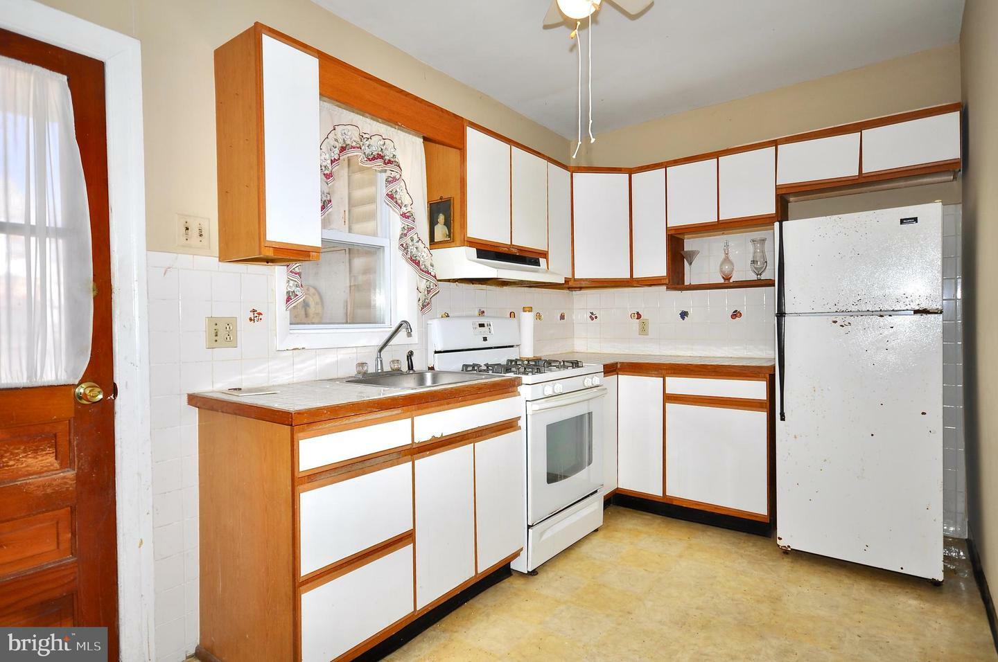 Property Photo:  4566 Bermuda Street  PA 19124 