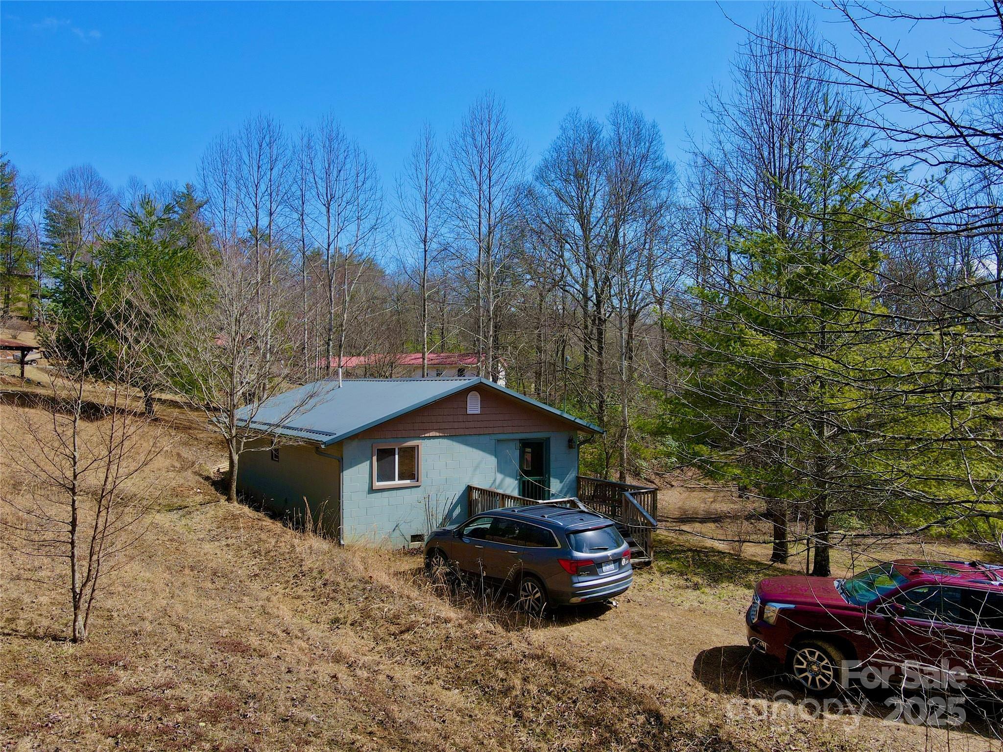 Property Photo: 128 Archie Coffey Lane NC 28611