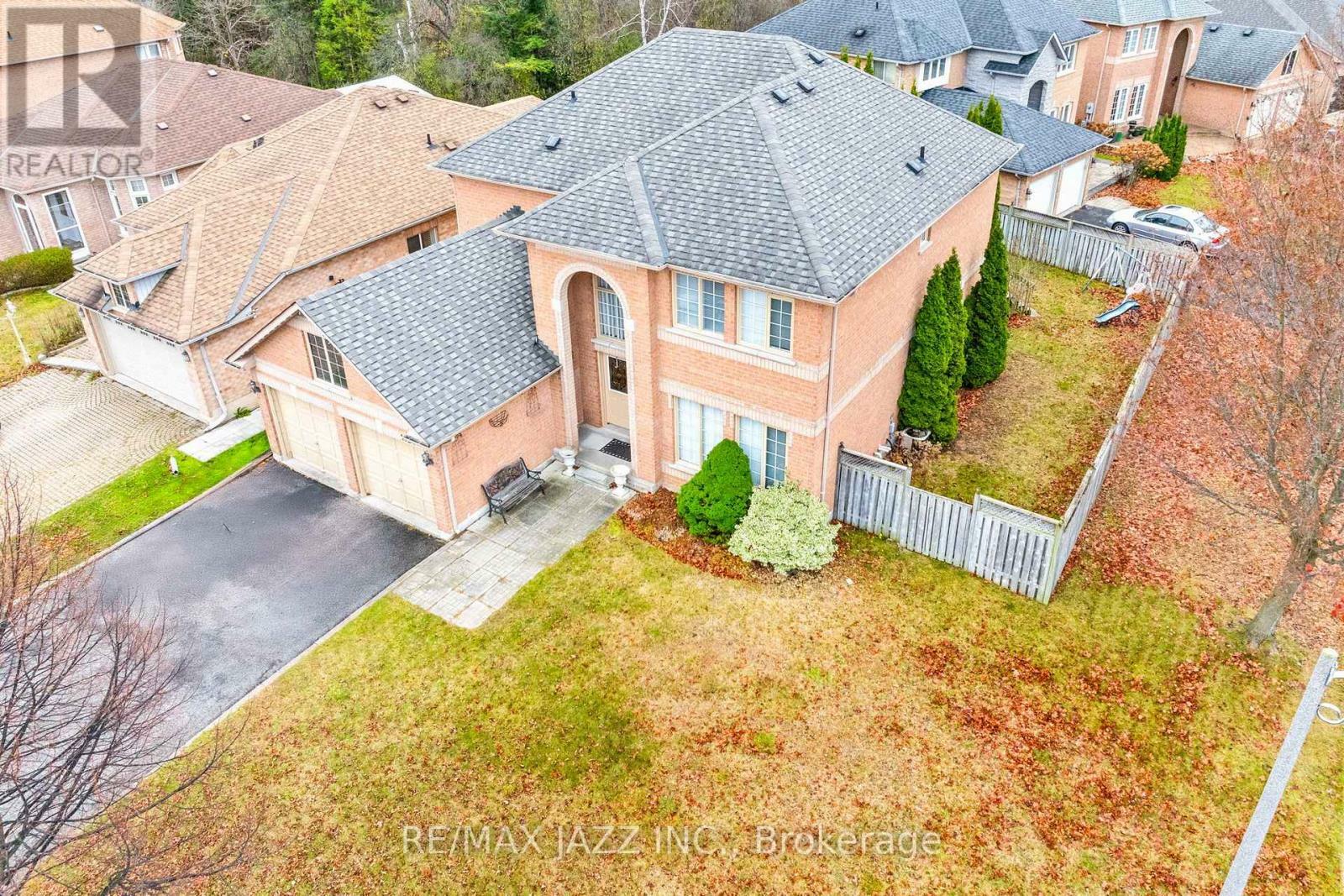 Property Photo: 1129 Gossamer Drive ON L1X 2T8