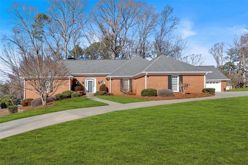 Property Photo:  12195 Mountain Laurel Drive  GA 30075 