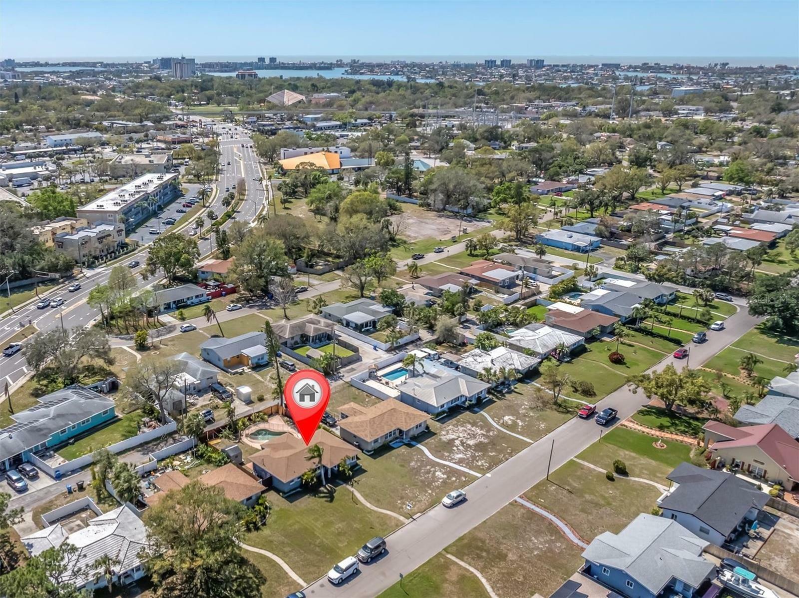 Property Photo: 6618 3rd Avenue N FL 33710