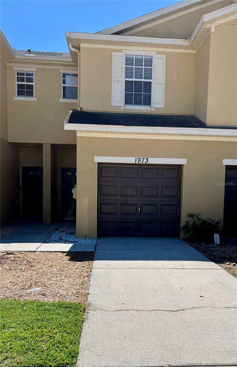 Property Photo:  1973 Hawks View Drive  FL 33570 