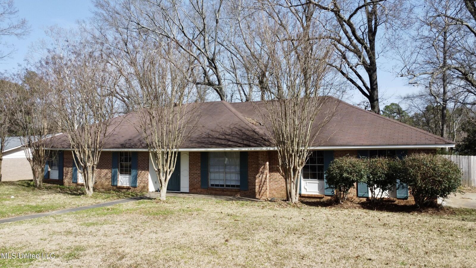 Property Photo:  1200 Canterbury Lane  MS 39056 