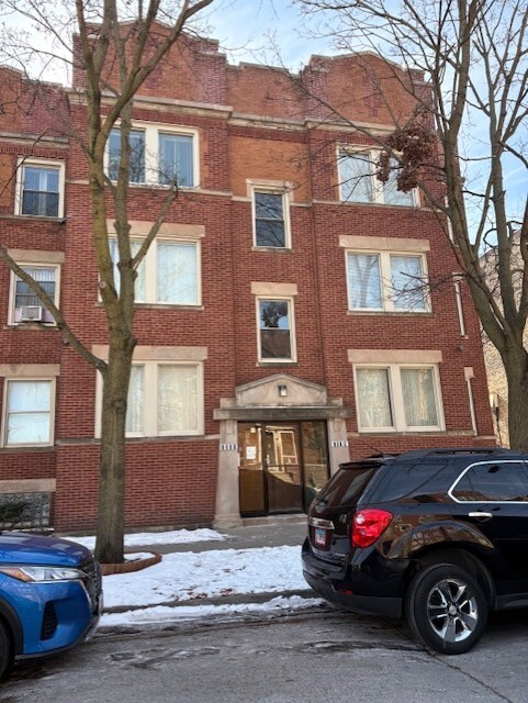 Property Photo: 1519 E 68th Street 1 IL 60637