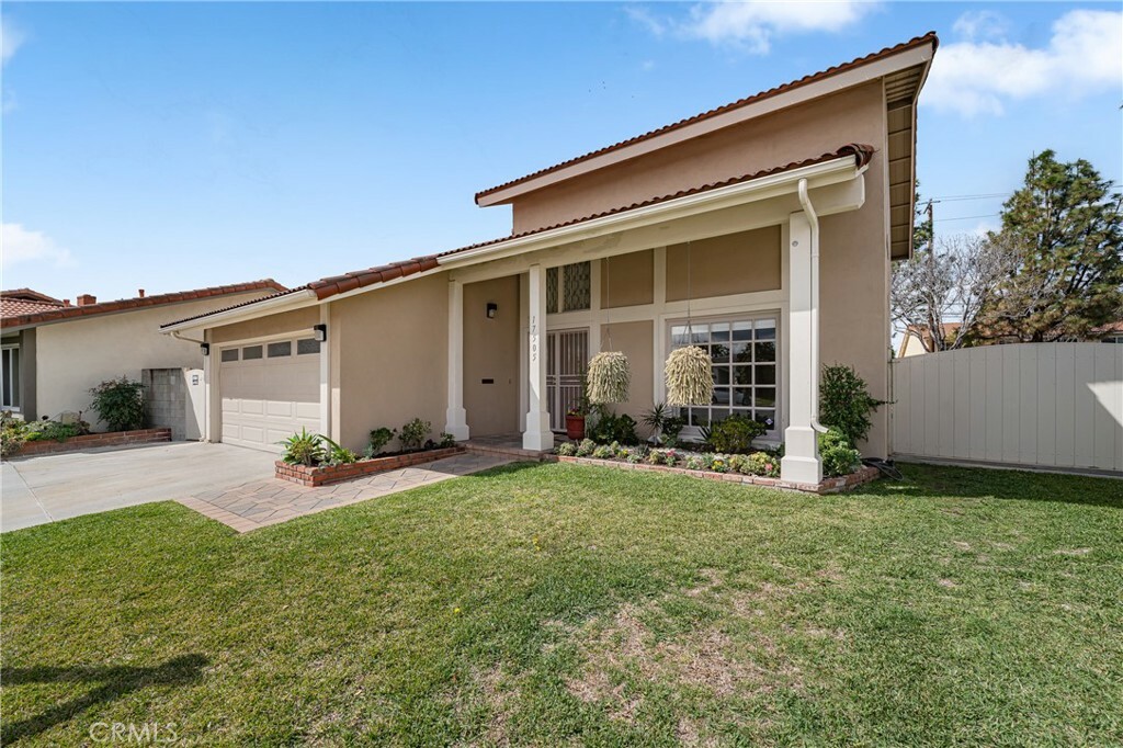 Property Photo:  17505 Kensington Circle  CA 90703 