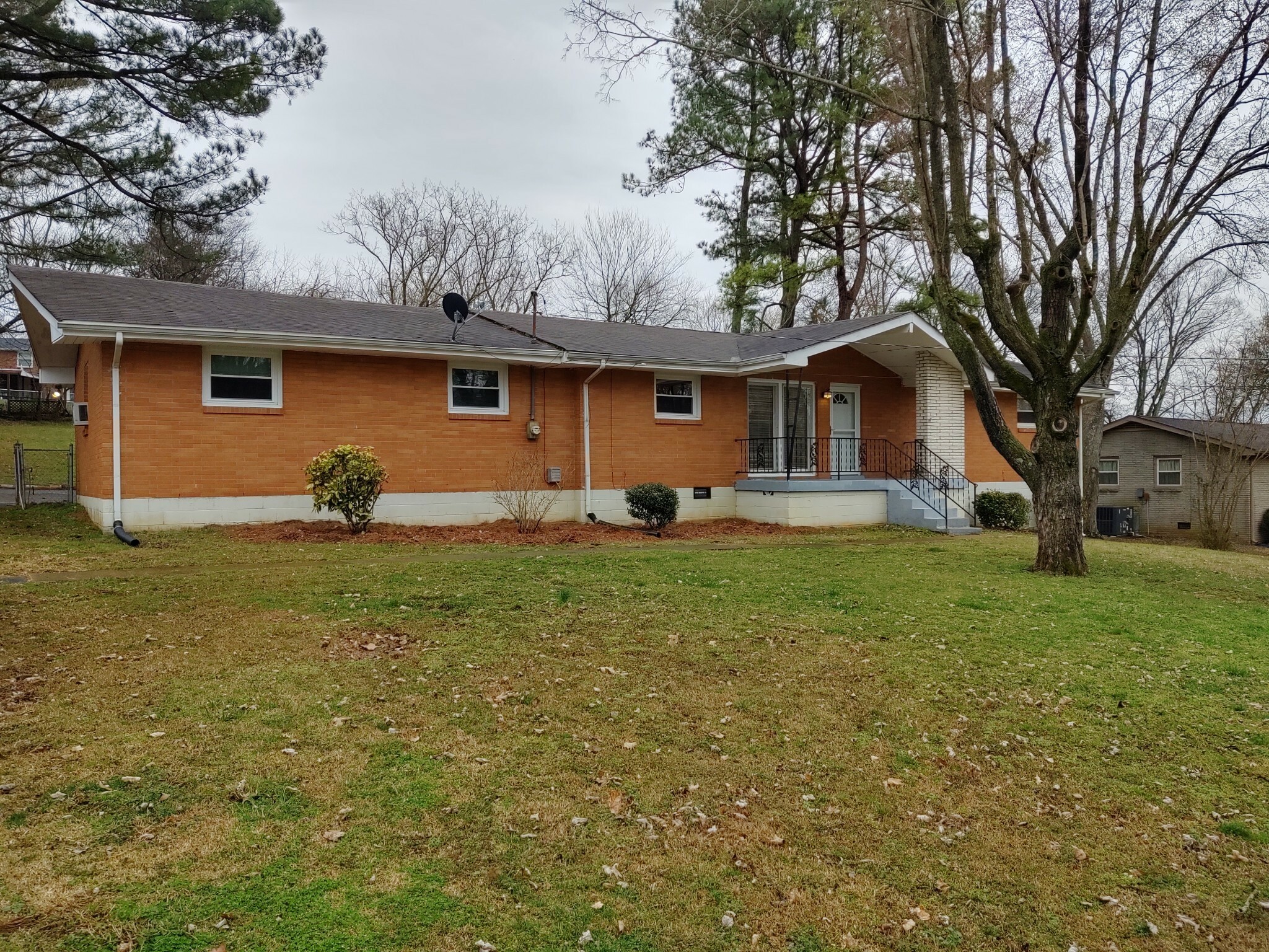 Property Photo:  204 Hazelwood Drive  TN 37075 