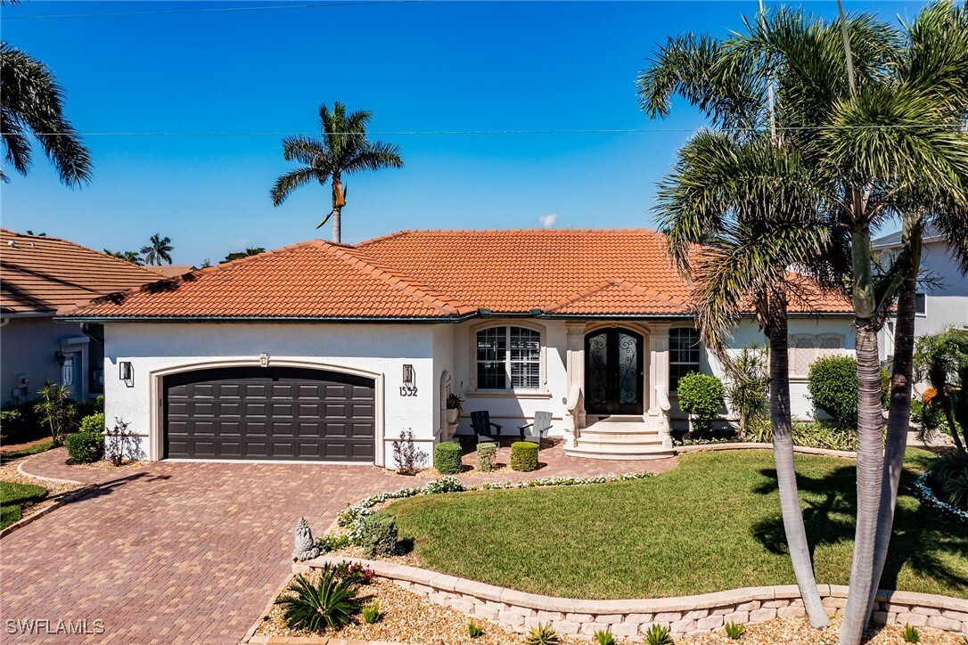 Property Photo: 1532 Buccaneer Court FL 34145