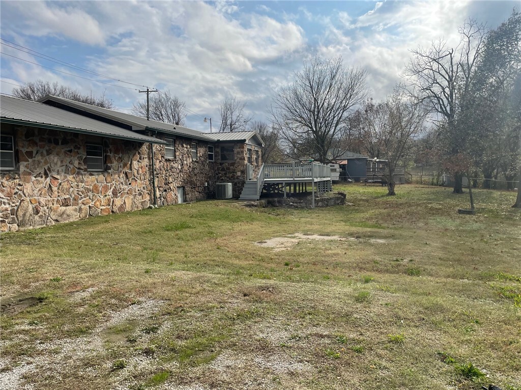Property Photo: 912 Oakview Drive AR 72616