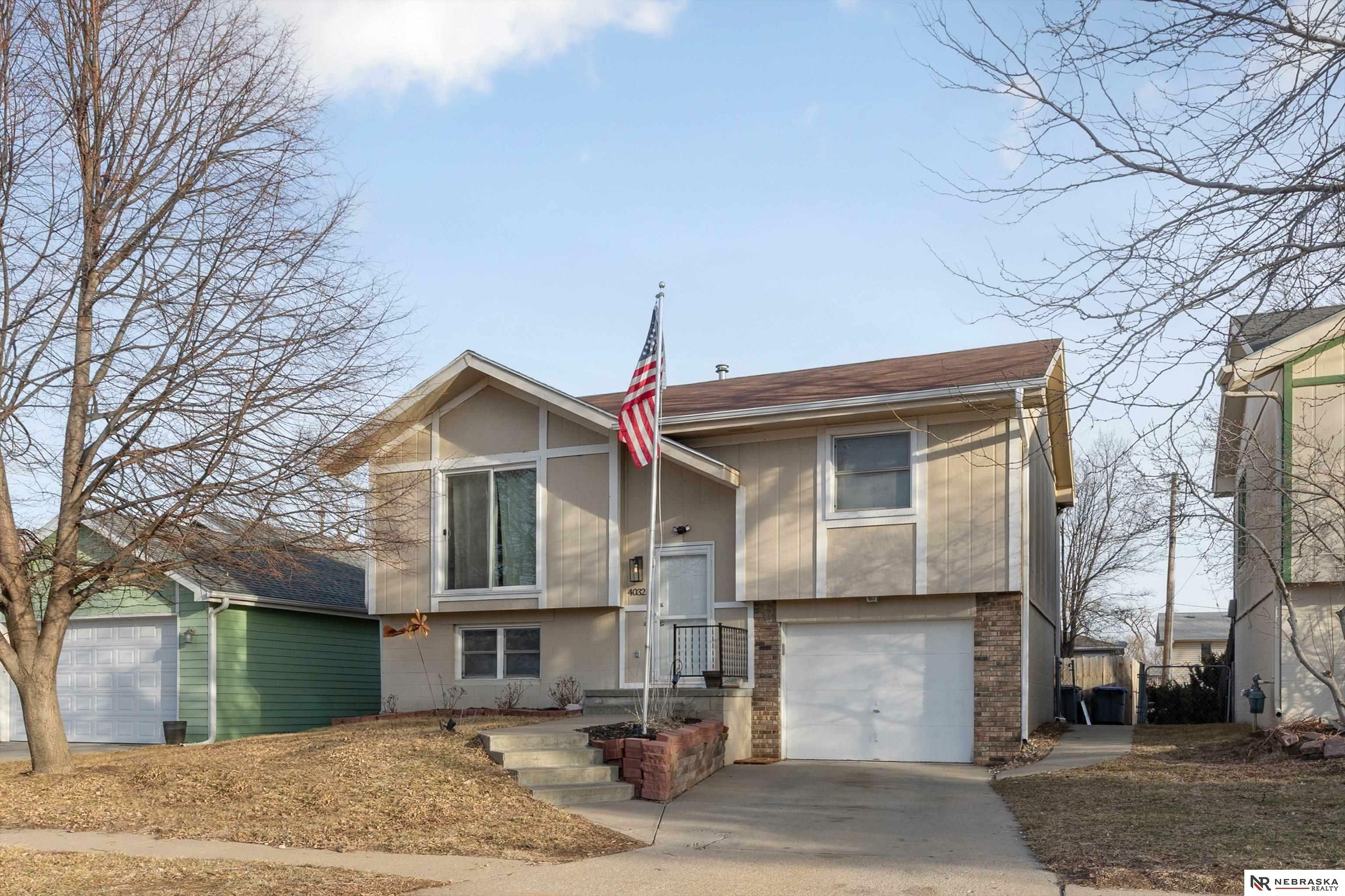 Property Photo:  4032 Ave E Avenue  IA 51501 